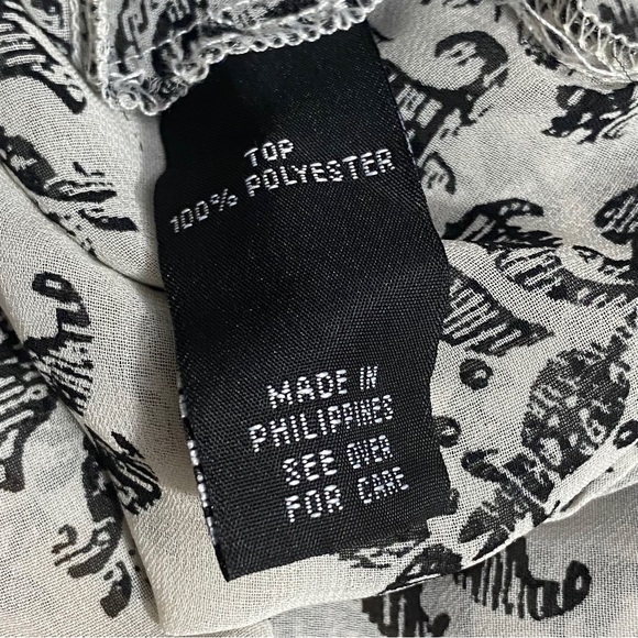 A. BYER sheer print top with contrast trim polyester chiffon tab sleeves M - Picture 8 of 8